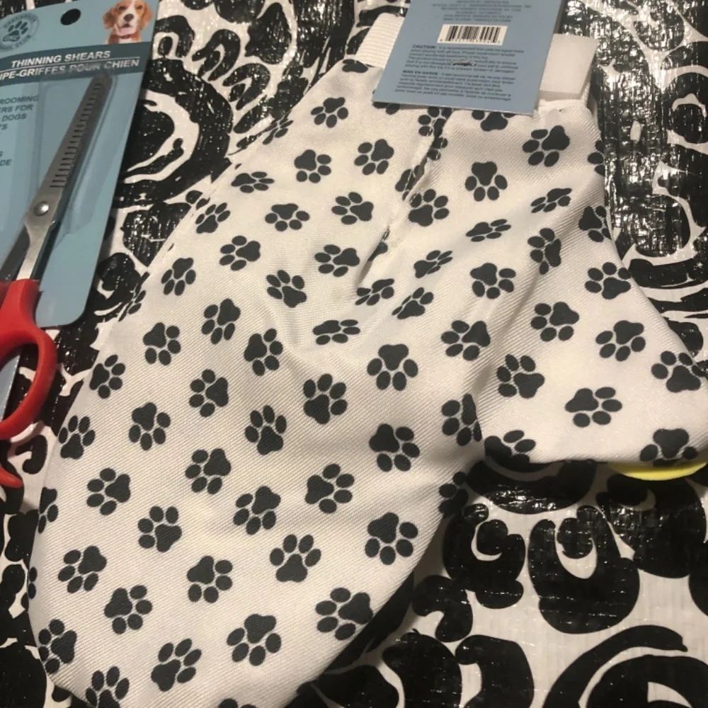 Dog Grooming Glove Mitt Nail Clippers Thinning Shears Bundle Kit